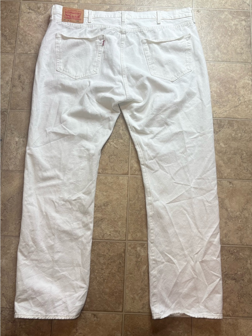 White Men's Straight-Leg Jeans - Classic Casual